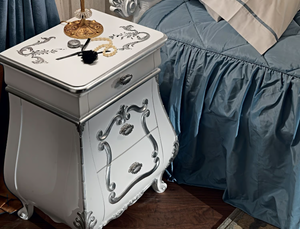 11211 - Bedside table with drawers _ Modenese Luxury Interiors